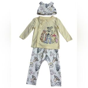 Disney yellow  Baby Outfit with Winnie Pooh  Print size:6/9 months